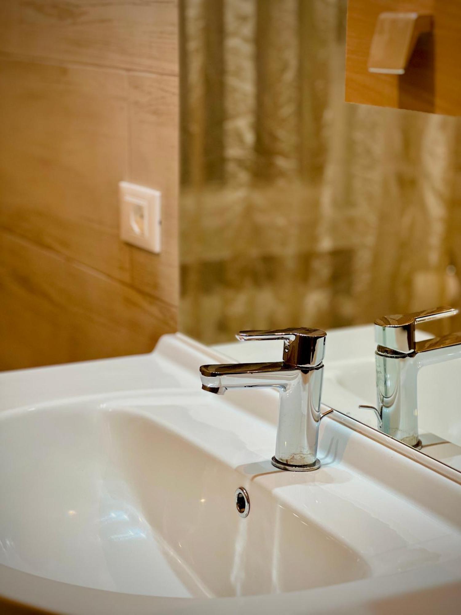 Venice Vip Guest House Mestre Luaran gambar