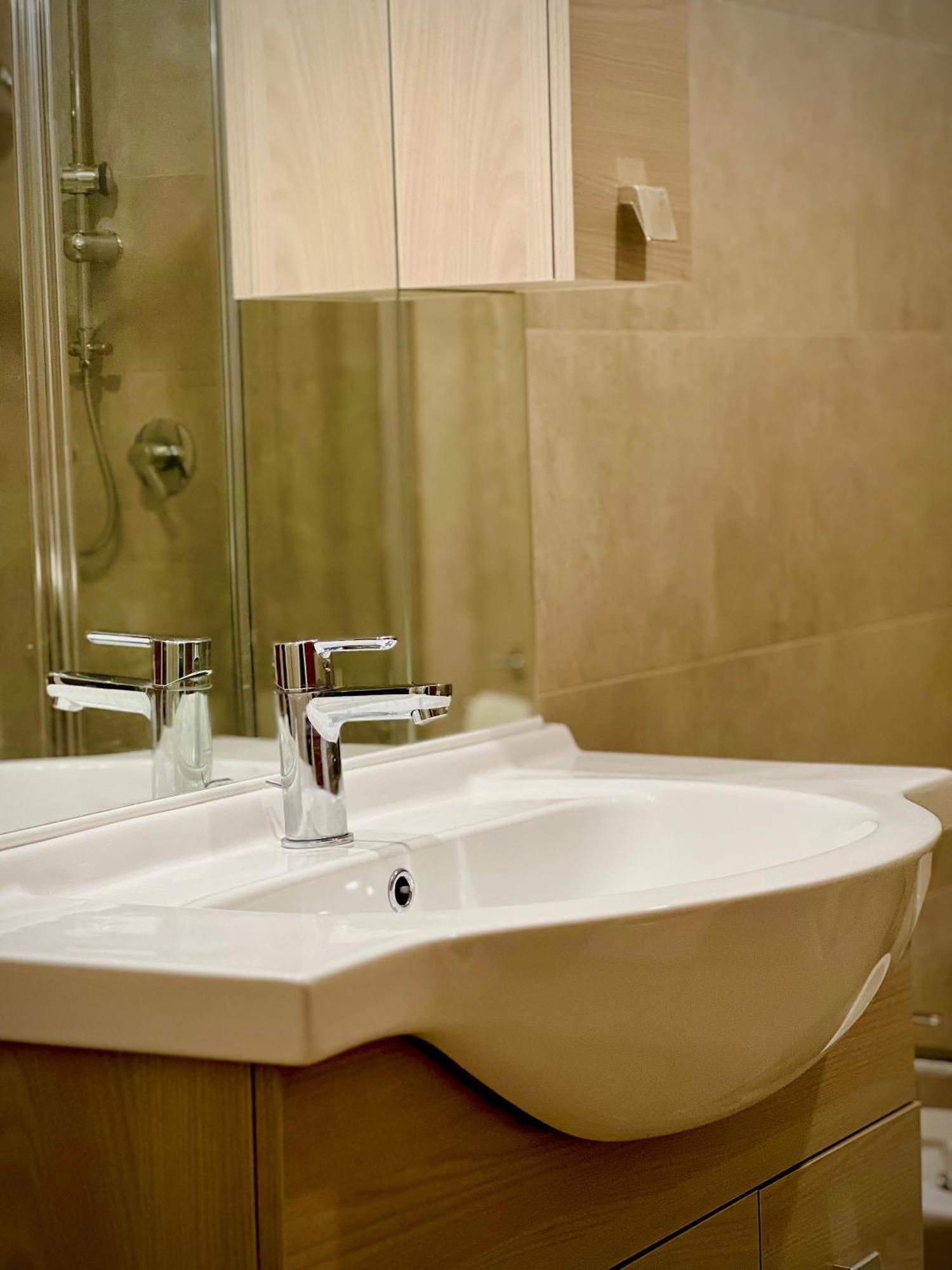 Venice Vip Guest House Mestre Luaran gambar