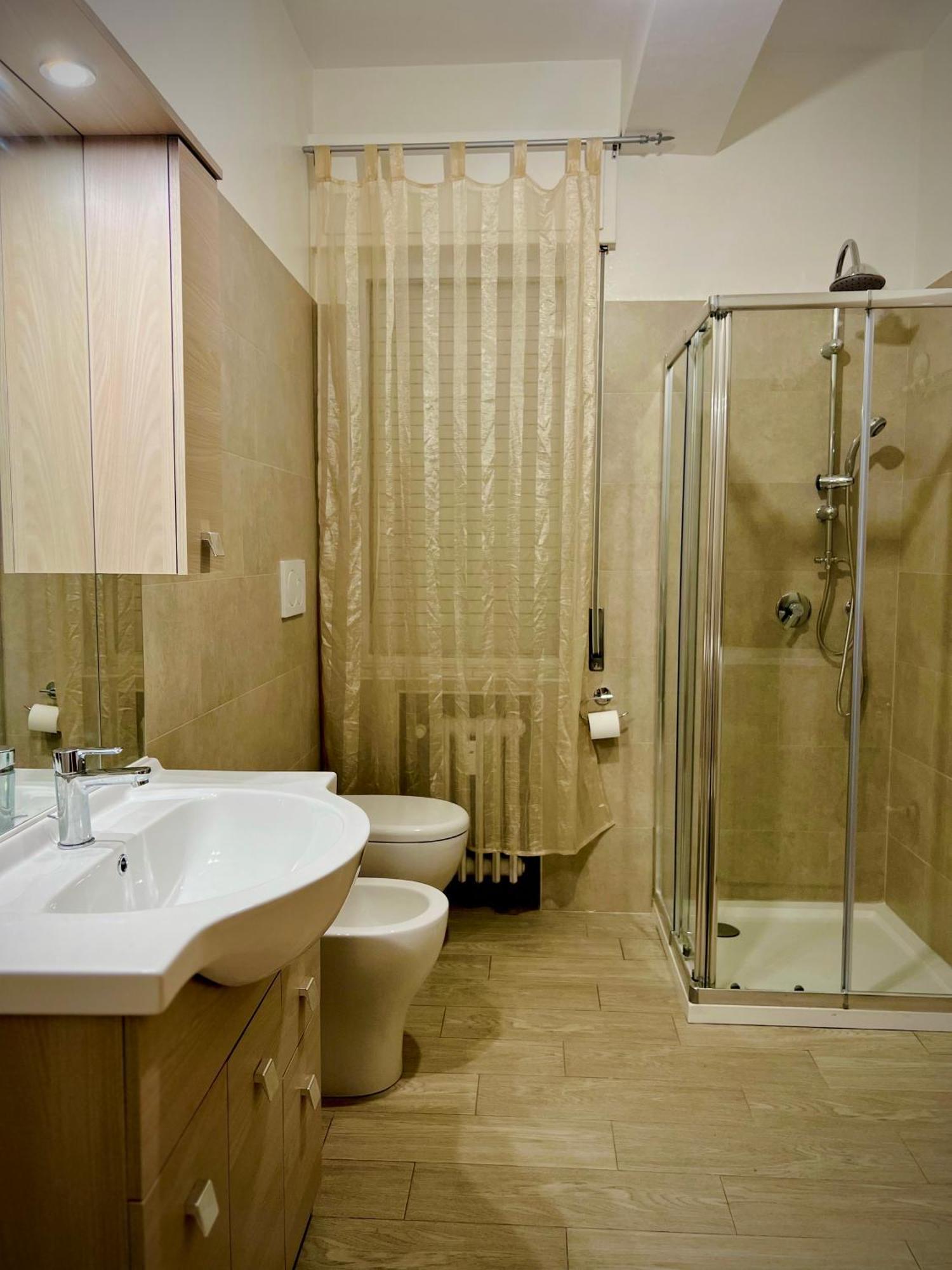Venice Vip Guest House Mestre Luaran gambar